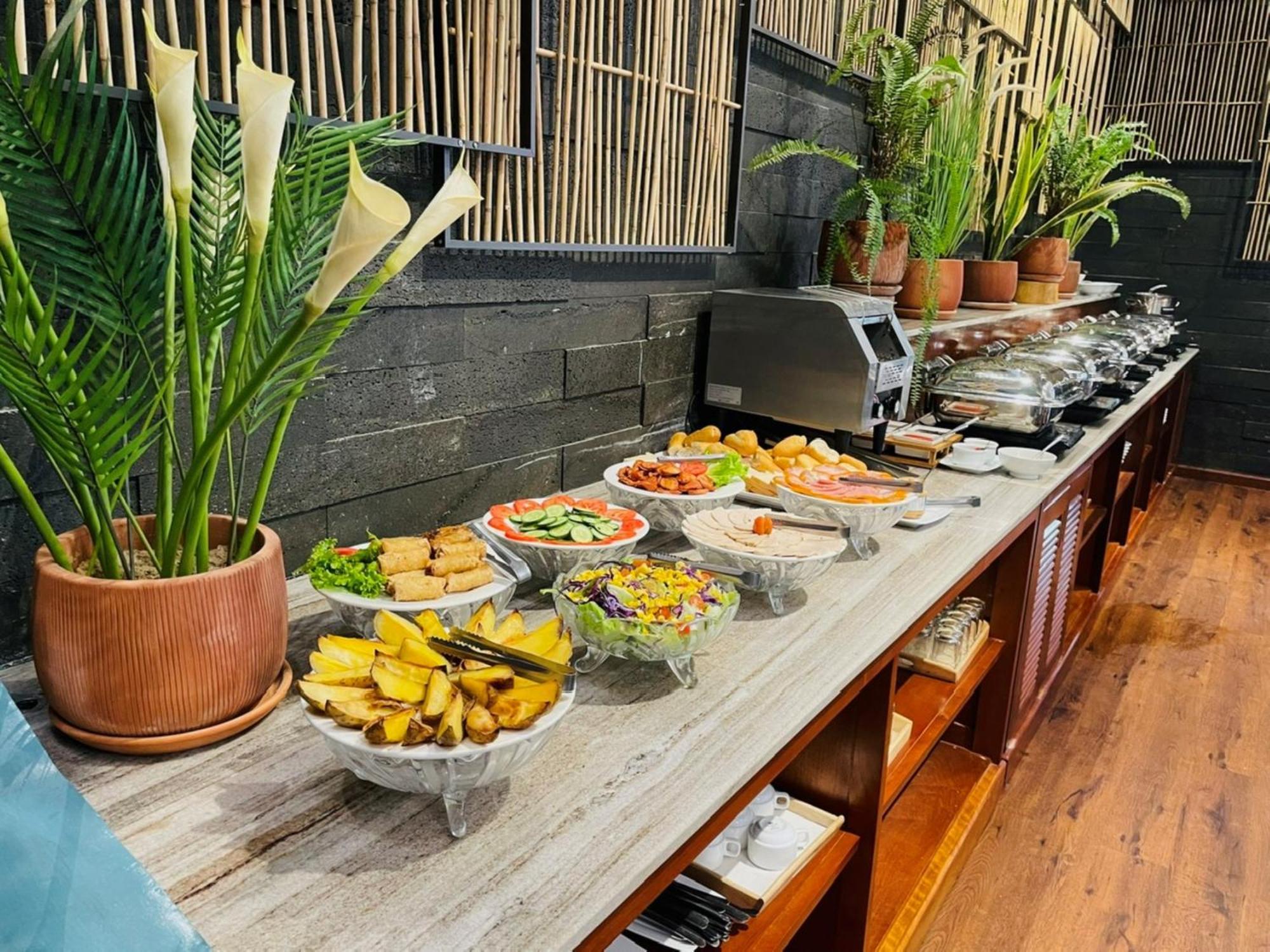 Luu Ngai Condotel Quy Nhon Exteriör bild